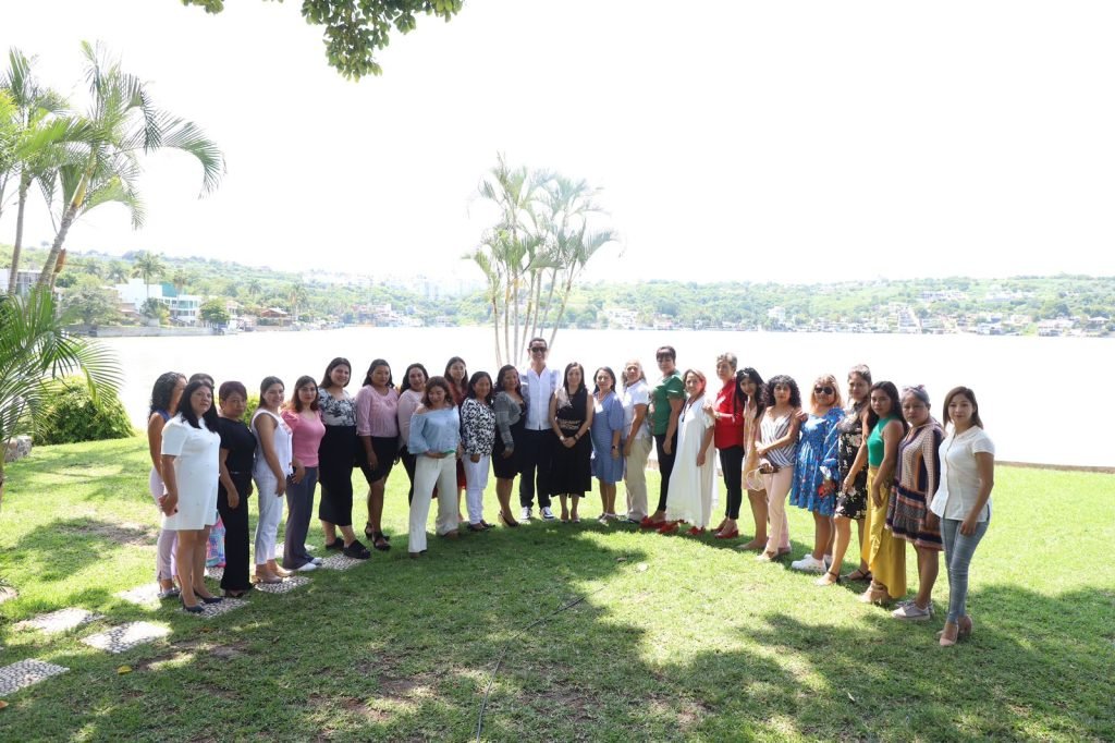 SE REÚNE CHÁVEZ CARDOSO CON TITULARES DE LAS INSTANCIAS MUNICIPALES DE LAS MUJERES