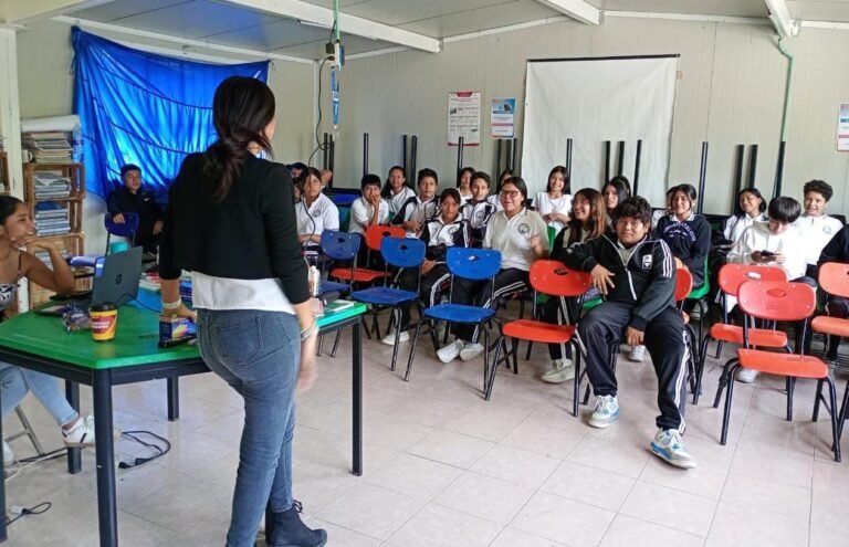Avanza programa Escuela Segura en Emiliano Zapata