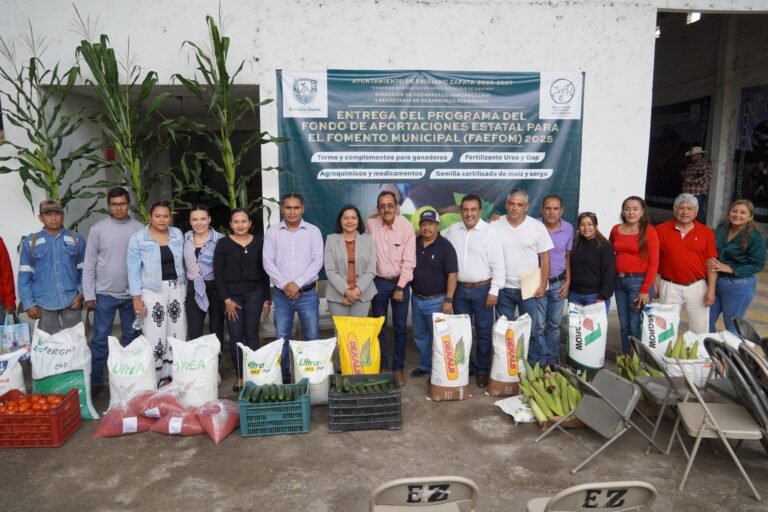 Cumple su compromiso Santos Tavarez con el sector agropecuario