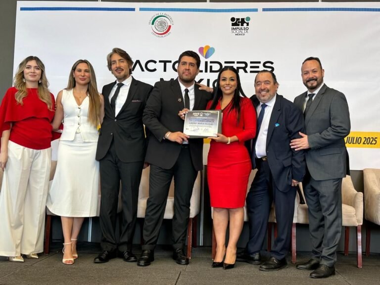 Recibe la Diputada Federal Sandra Anaya Villegas el *Galardón* Impulso Social de México