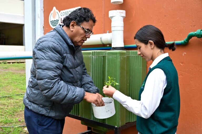 Entrega resultados programa “Cosecha de agua”