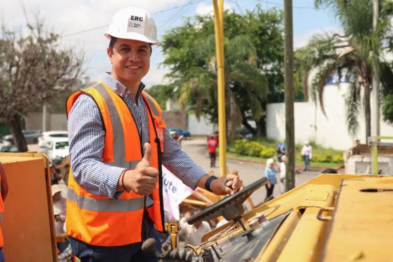 Arranca Eder pavimentación de av. Las Fuentes en Jiutepec