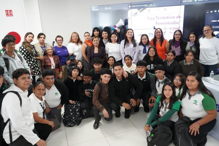 Legisladoras construyen una agenda en favor de las mujeres.