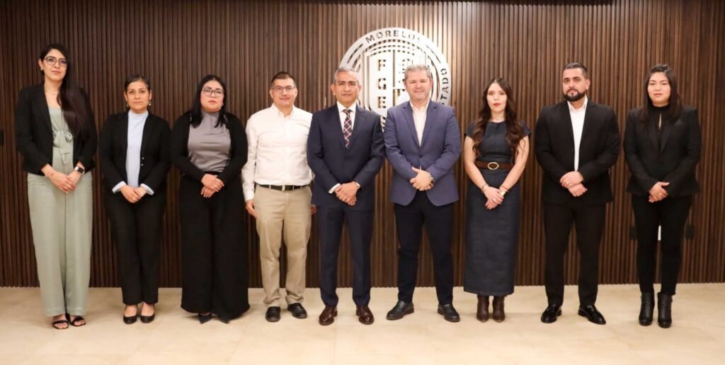 Firma FGE Morelos y OXXO convenio para mantener entornos seguros.